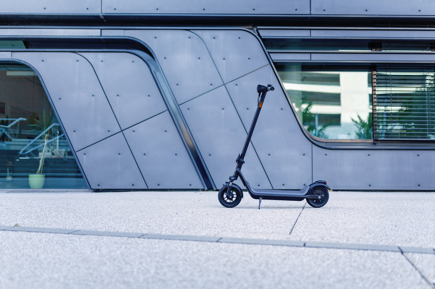 NIU KQi 100P E-Kick Scooter